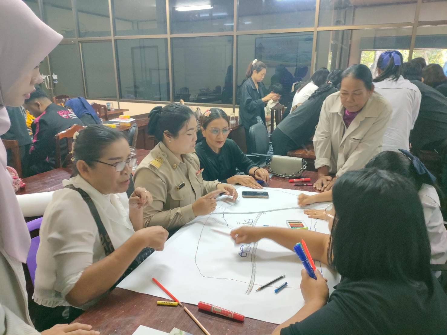 วันที่ 19 มกราคม 2569 สำนักงานพัฒนาสังคมและความมั่นคงของมนุษย์จังหวัดตราด จัดประชุมชิงปฏิบัติการชี้แจงแนวทางการดำเนินงานพื้นที่สร้างสรรค์สำหรับครอบครัวทุกช่วงวัยในชุมชน ประจำปีงบประมาณ พ.ศ. 2569